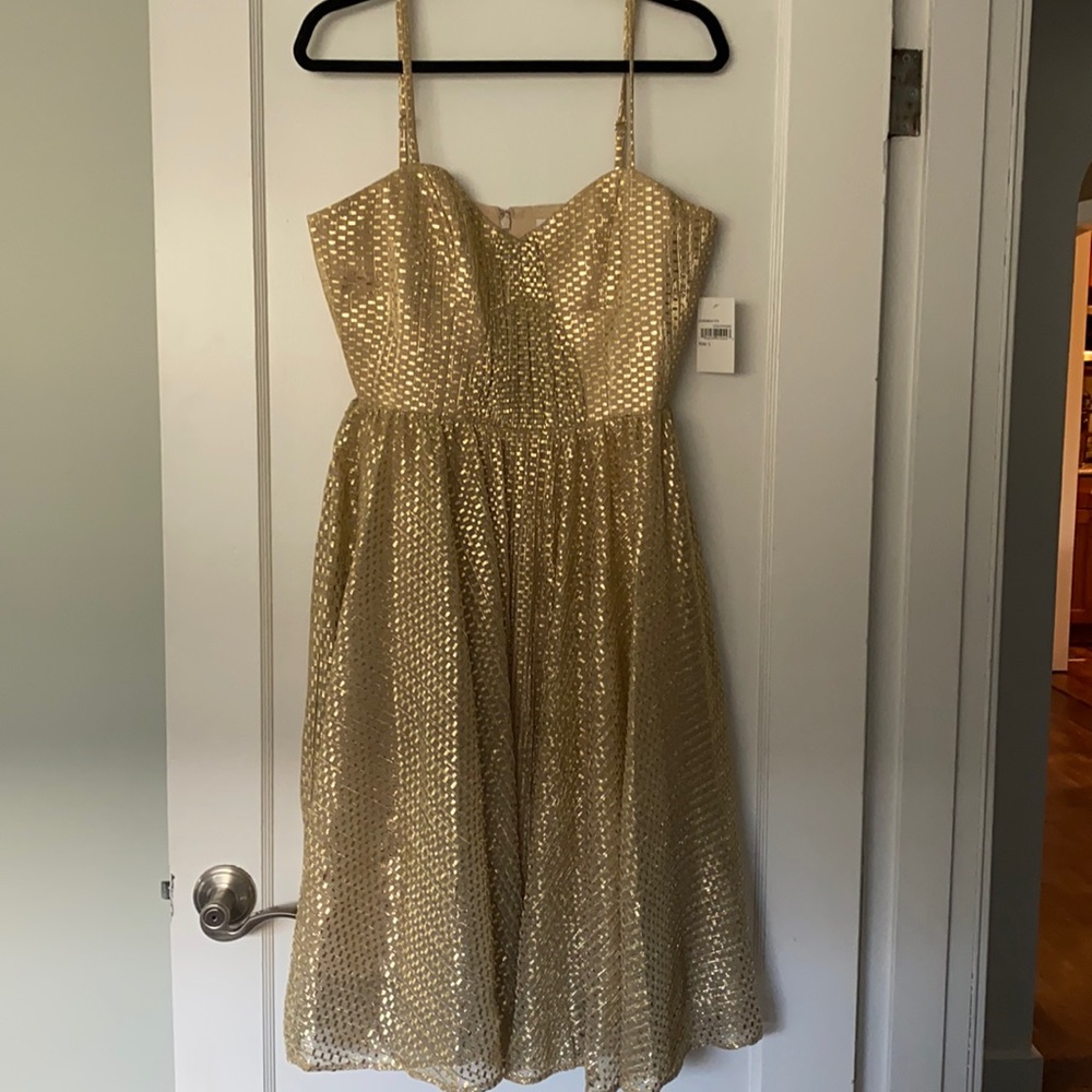 Fun gold party dress!